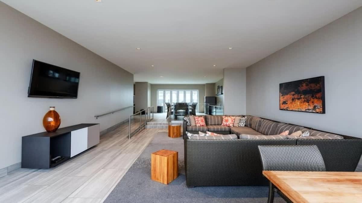 26Th Fl Bold Cozysuites With Pool, Gym Dallas Luaran gambar